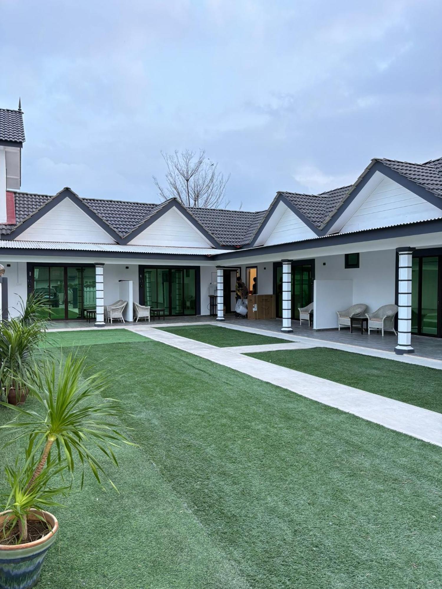 Eleven25 Roomstay Dungun Exterior photo